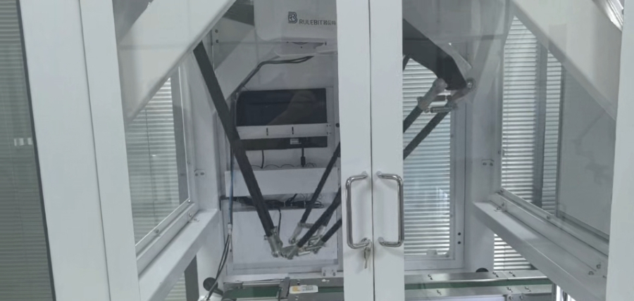 浙江國內(nèi)濕巾貼蓋設(shè)備廠家電話 真誠推薦 廣東若貝特智能機器人科技供應