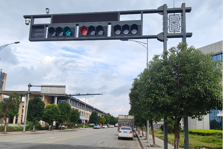 国标交通杆件定制厂家