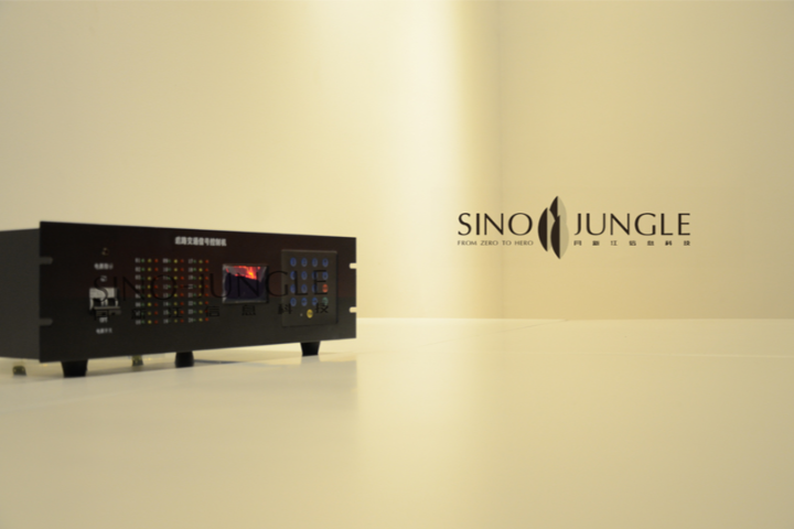 貴州集中協調式交通信號控制機帶儲能,交通信號控制機