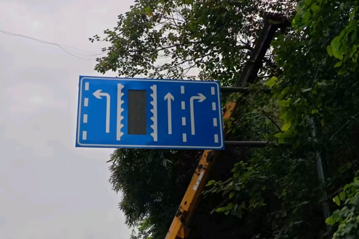 昆明耐高溫防水交通標(biāo)志牌生產(chǎn)廠家直供 服務(wù)為先 賽諾交科智能交通技術(shù)供應(yīng)