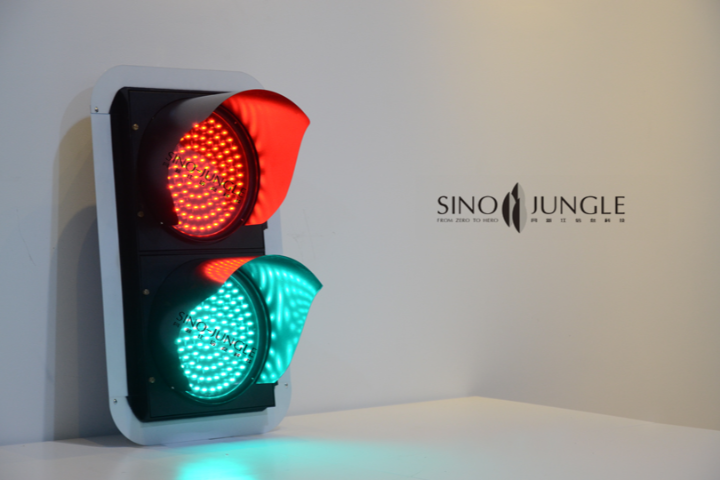 成都可移動便攜式交通信號燈生產(chǎn)廠家直供 推薦咨詢 賽諾交科智能交通技術(shù)供應(yīng)