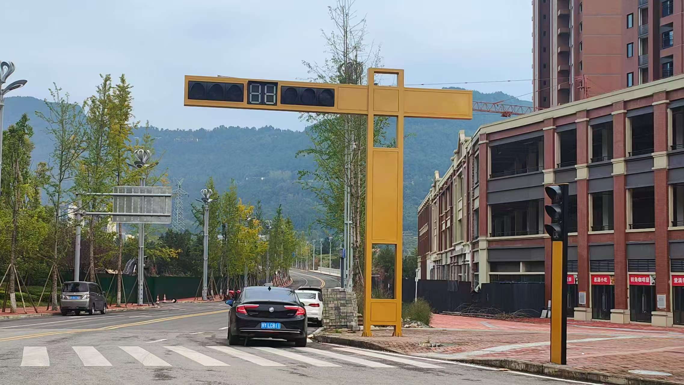 通江縣璧州大道信號(hào)燈項(xiàng)目