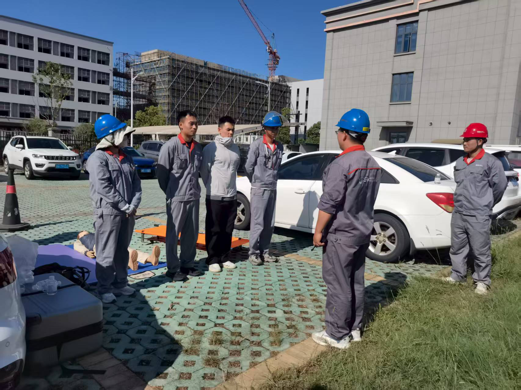 以練為戰(zhàn) 警鐘長鳴 ——巨申成功開展受限空間應(yīng)急救援演練