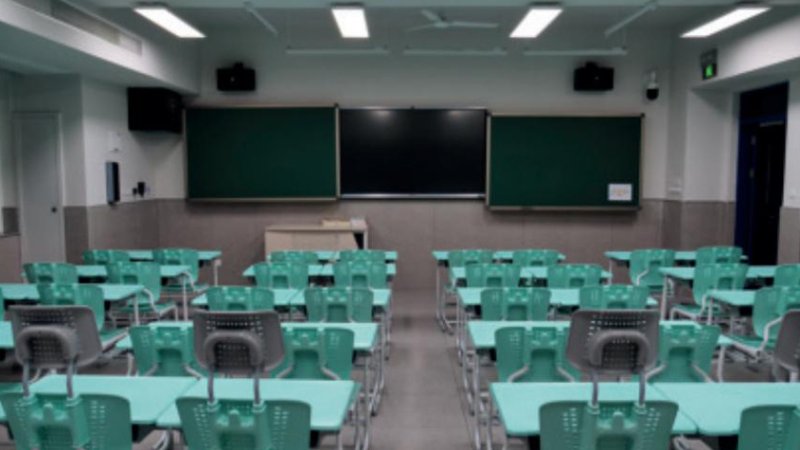 江西可躺式課桌椅批量定制 推薦咨詢 中山市歐曼教育裝備供應
