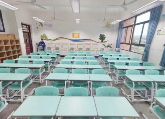 河南課桌椅 值得信賴 中山市歐曼教育裝備供應(yīng)