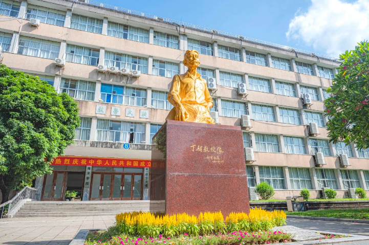 深圳一體化專本連讀好處 深圳市龍英教育咨詢供應(yīng)