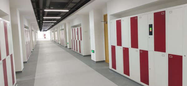 校園一卡通柜