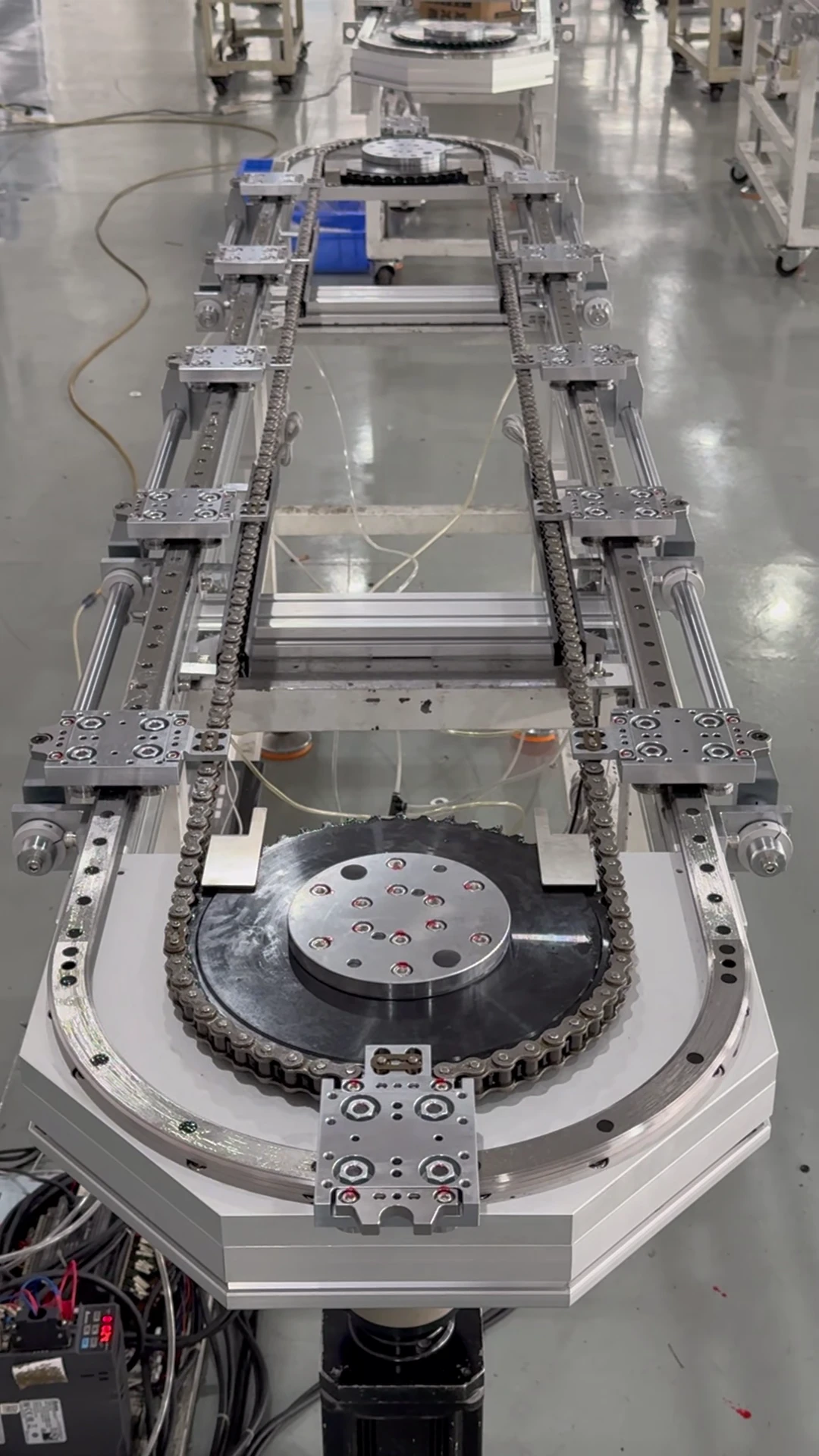 High-precision elliptical chain ring guide rail