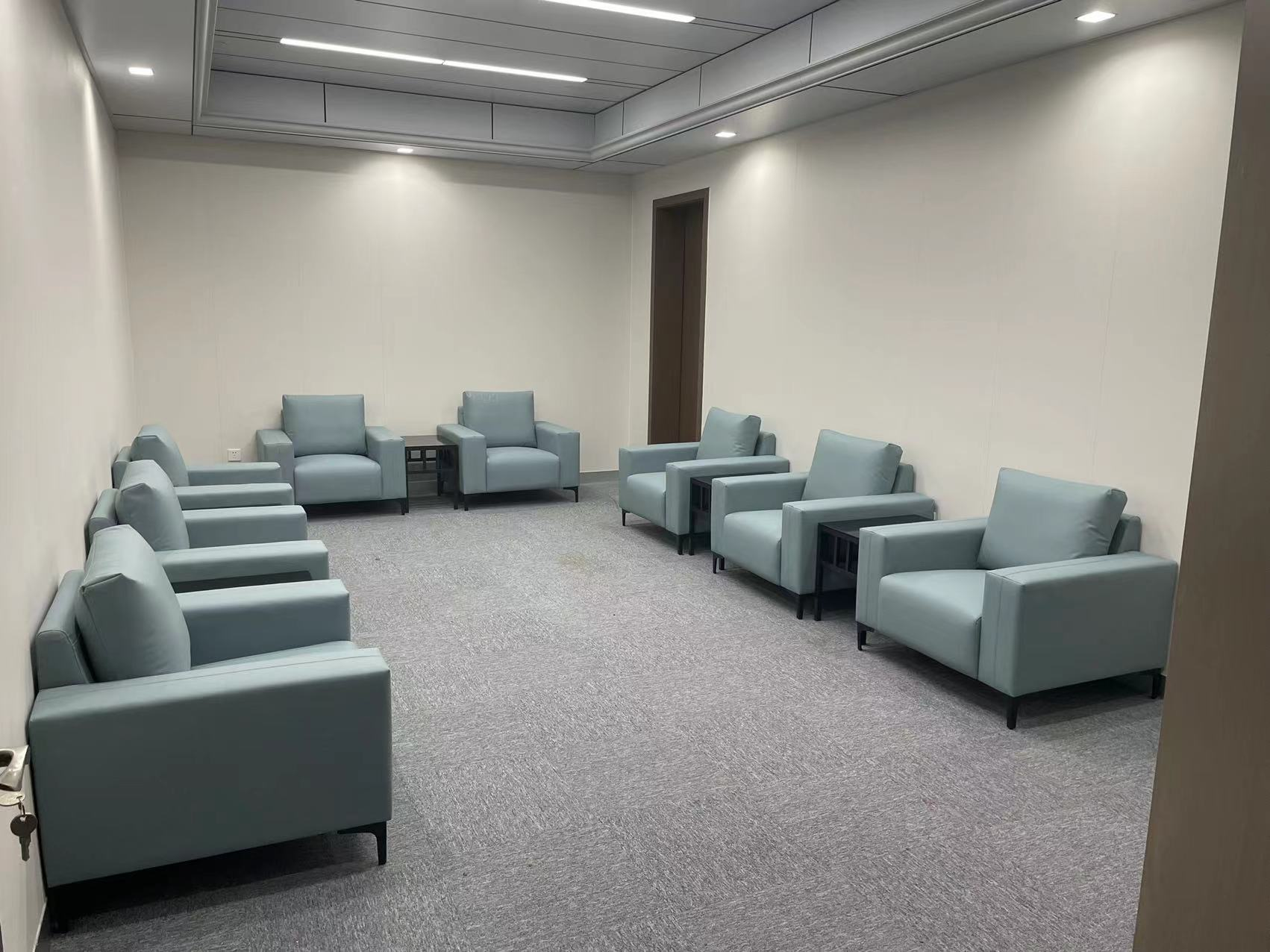 寧波佰森家具攜手浙江大學寧波軟件學院 打造舒適高效的學習與辦公環境