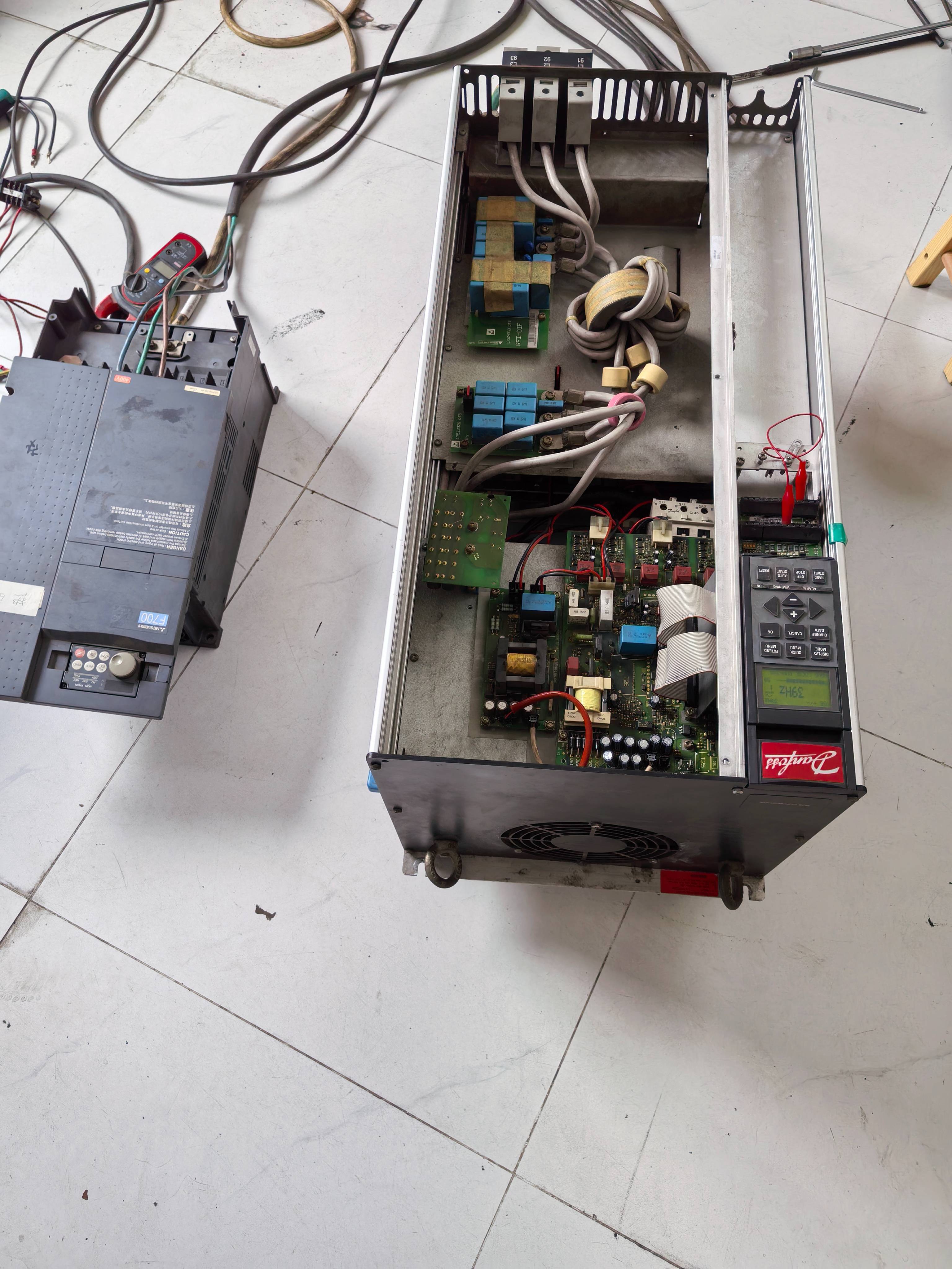 丹佛斯變頻器維亻