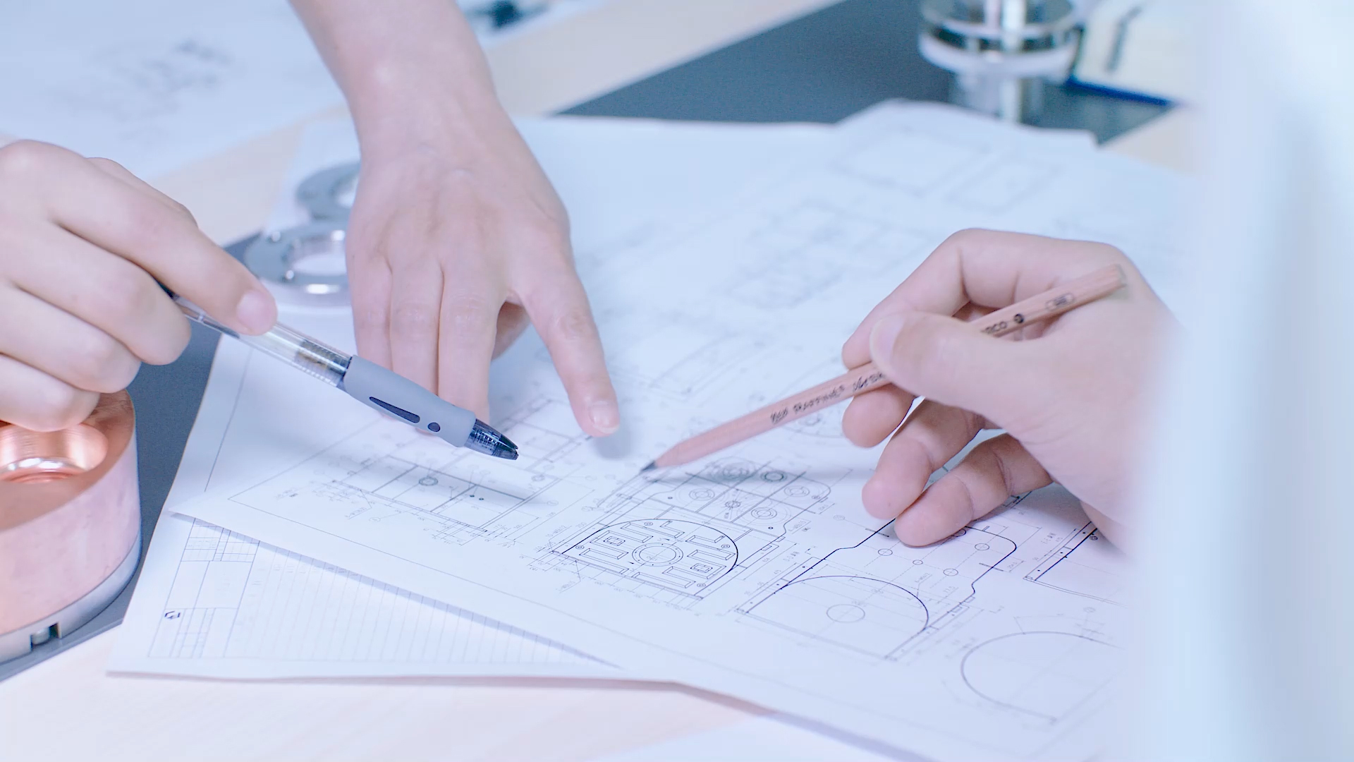 揭秘2025真空鍍膜機排名關鍵，成都國泰真空定制方案獲青睞