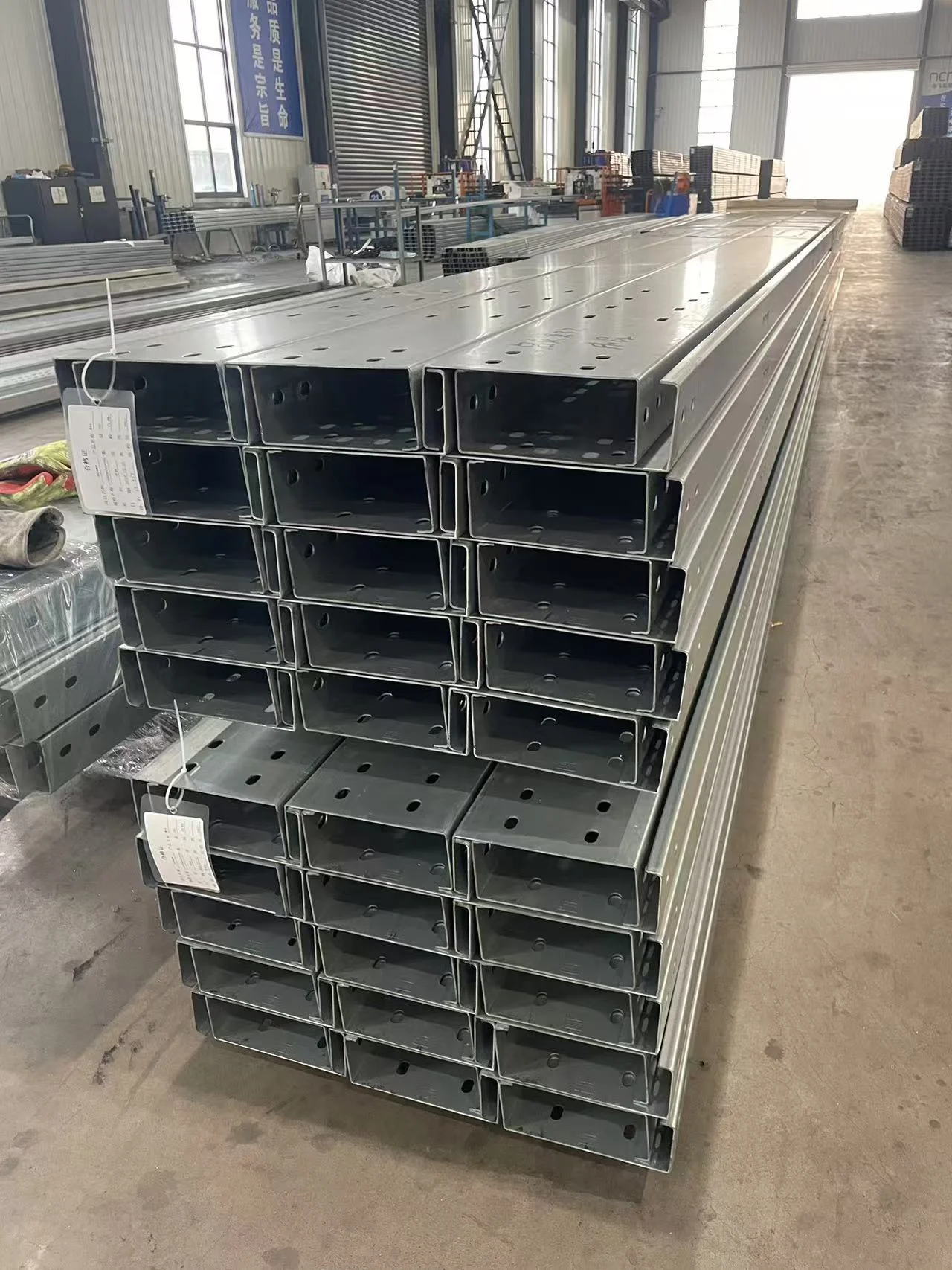 Galvanized Frame Rails 41*21*2.0 mm Solar HDG Steel Rail Solar Frames Solar Mounting Bracket C ...