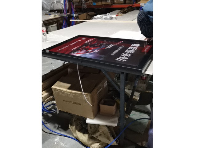 南京黑底軟膜燈箱 歡迎來電 南京惠美特廣告器材供應(yīng)