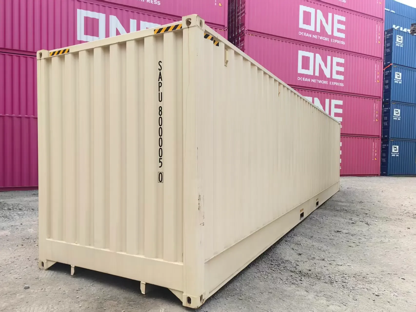 Applications of 40ft Standard Containers in Storage and Logistics