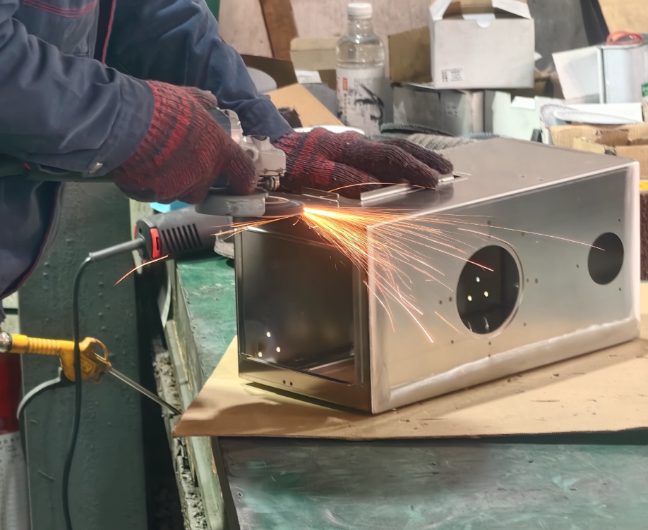 INBESTCAMP Customizes a Batch of 304 Stainless Steel Tent Stoves for an Iraqi Client