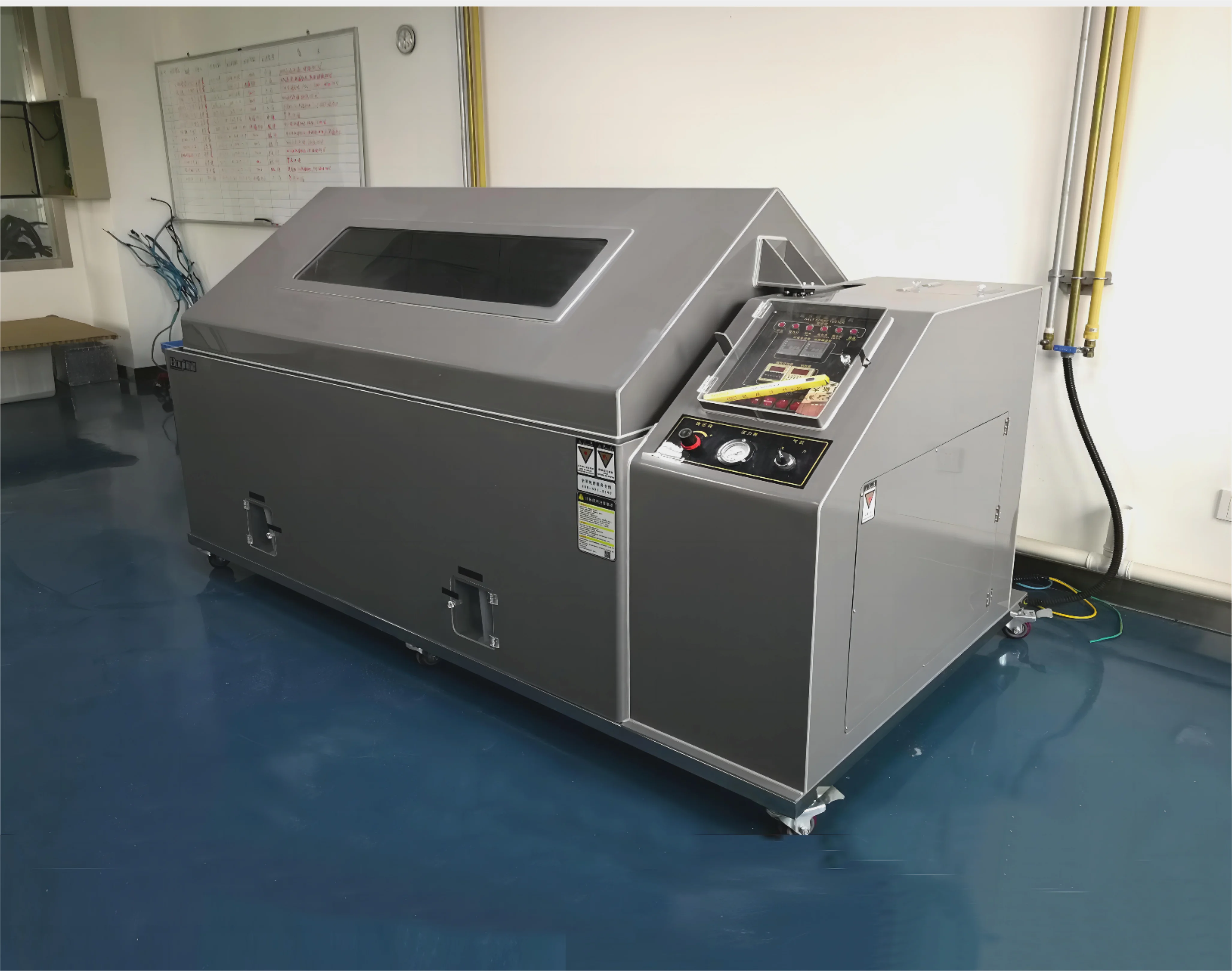 鹽霧試驗箱在提升產(chǎn)品耐腐蝕性能中的關(guān)鍵作用：專業(yè)指南與操作技巧！