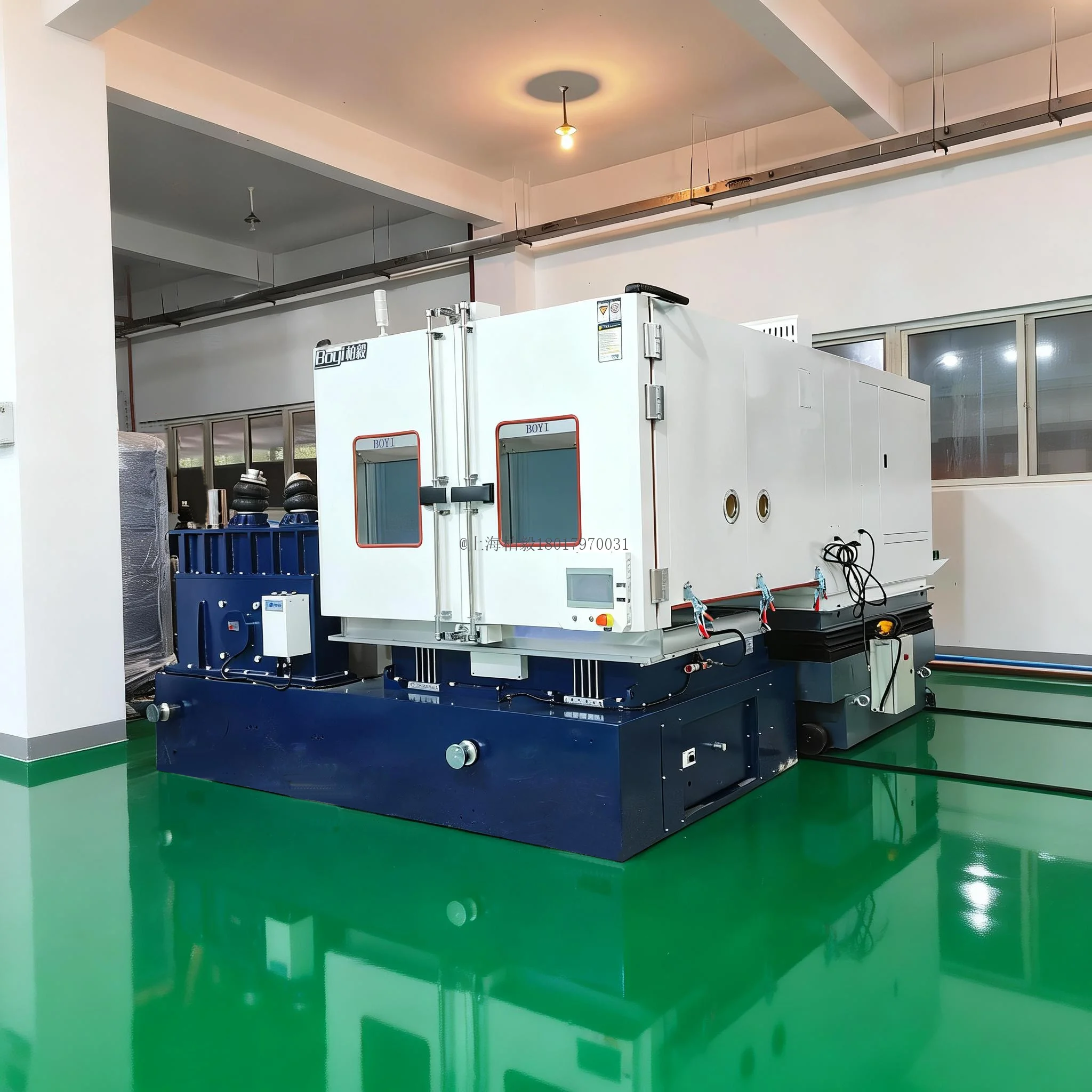 溫度、濕度、振動(dòng)三綜合試驗(yàn)箱