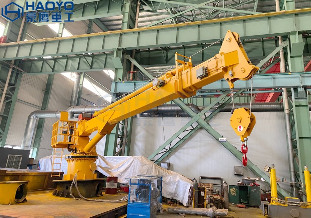 4.5T15M 船用伸縮臂吊機