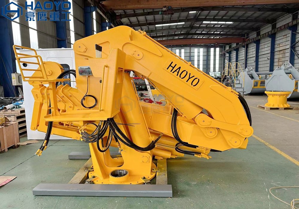 1.2T14M折疊船用起重機