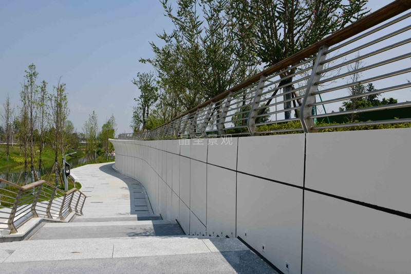 四川眉山市藝術中心河岸景墻