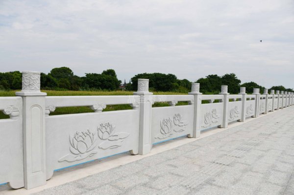 浙江省湖州市晟舍新街橋梁護欄