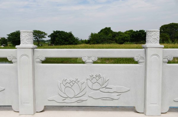 浙江省湖州市晟舍新街橋梁護欄