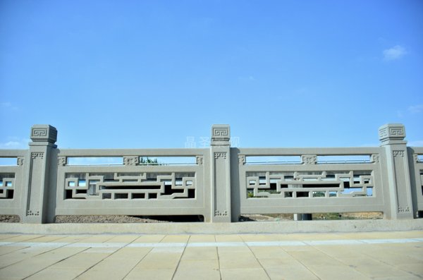 浙江義烏市科教西路橋梁裝飾工程