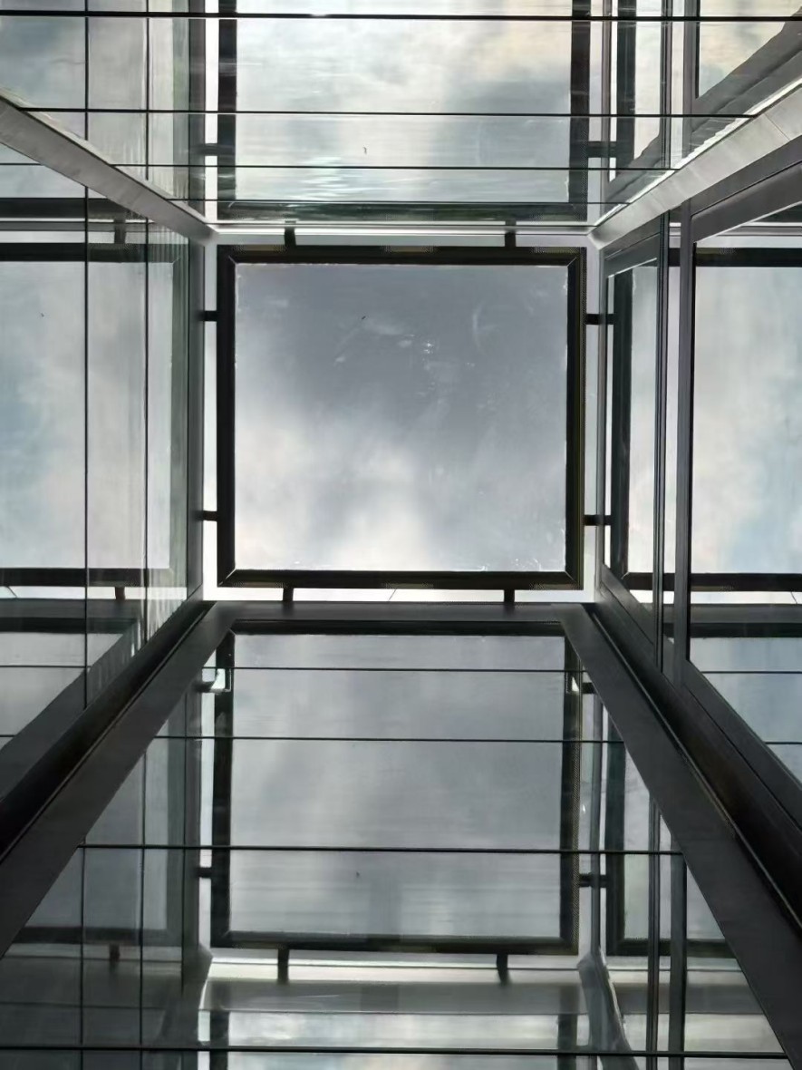 螺桿電梯的曳引比是多少？