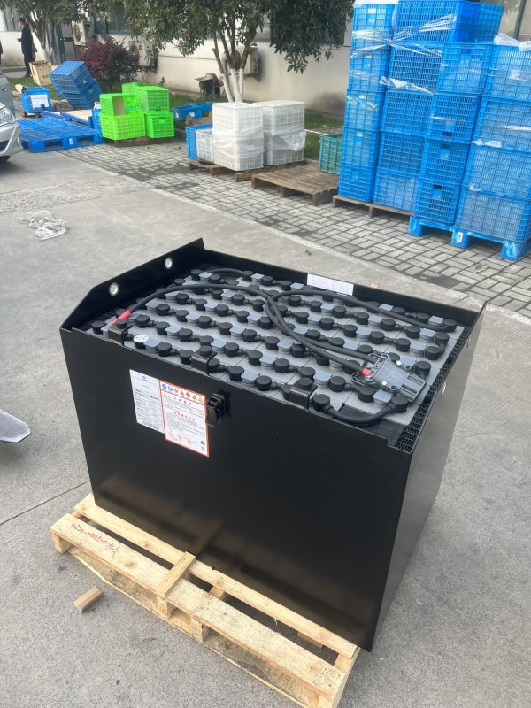 杭叉CPD30J系列叉車(chē)蓄電池 40-5PZB500 80V 500AH 鉛酸電池組