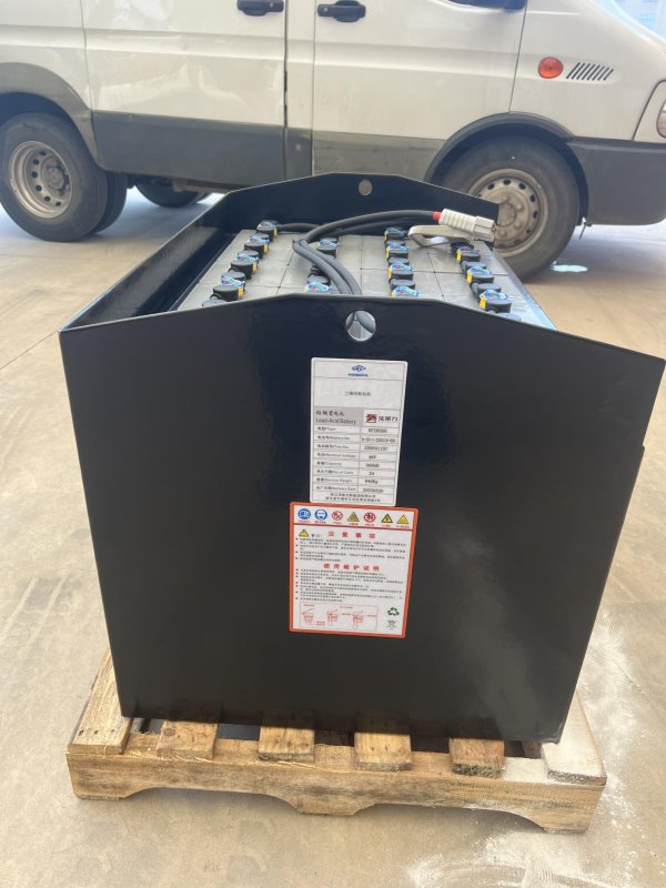 豐田7FBE20叉車蓄電池 24-8PZB560 48V 560AH 適配豐田2噸3支點(diǎn)電動(dòng)叉車