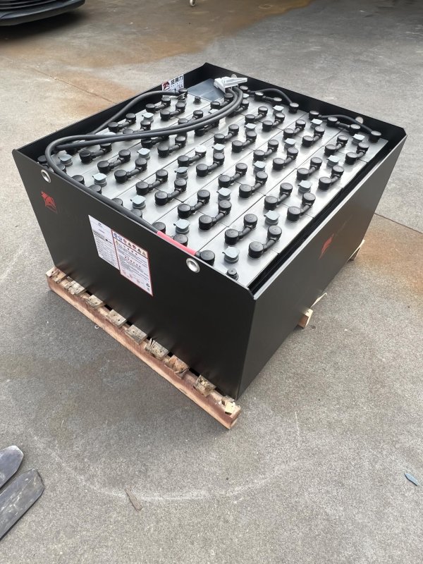 海斯特3噸電動叉車蓄電池 24-9PZS810 48V 810AH 
