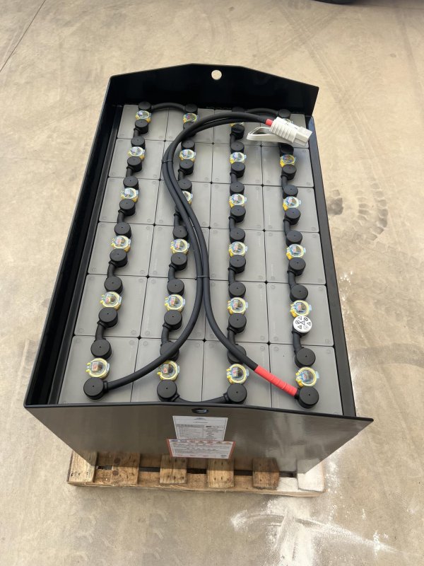 豐田7FBE20叉車蓄電池 24-8PZB560 48V 560AH 適配豐田2噸3支點(diǎn)電動(dòng)叉車