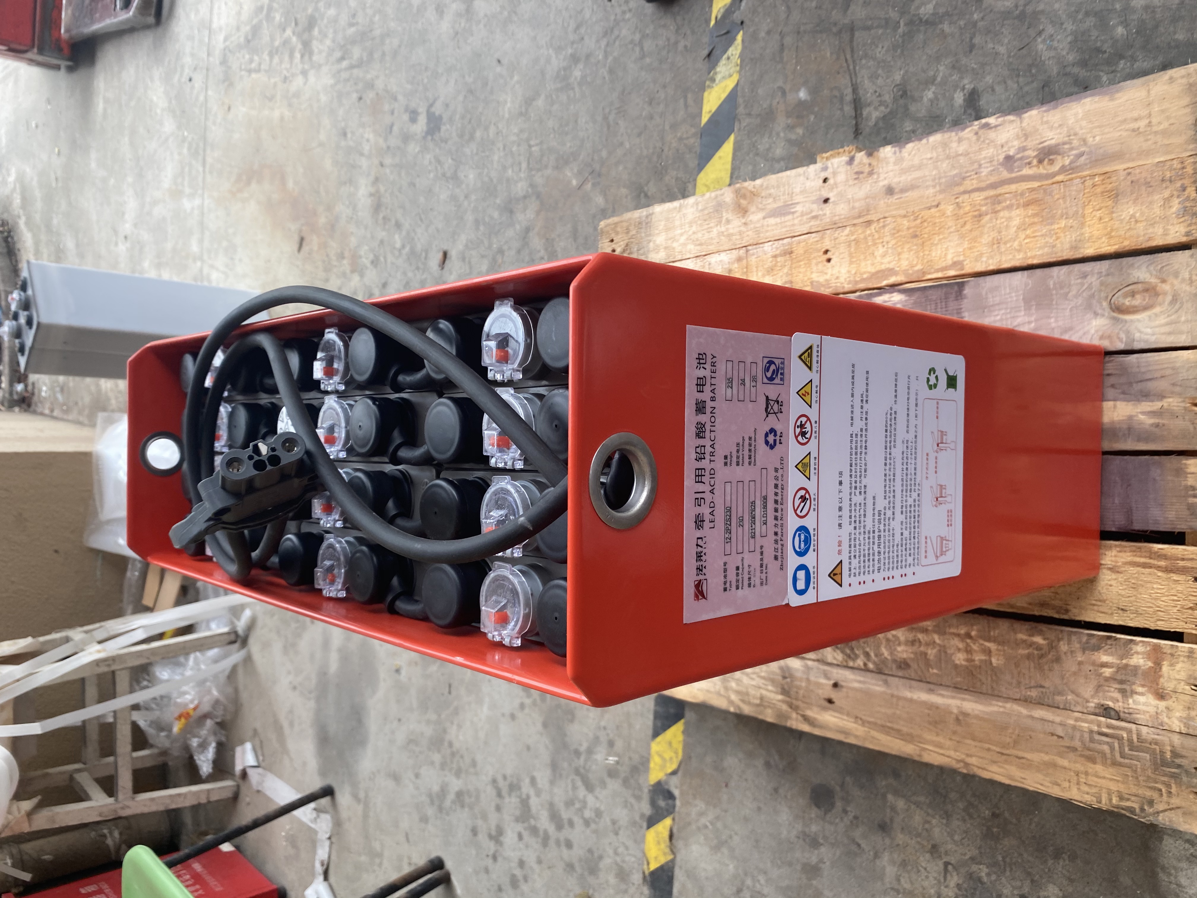 林德T20電動托盤搬運叉車蓄電池 12-2PZS230 24V 230AH 