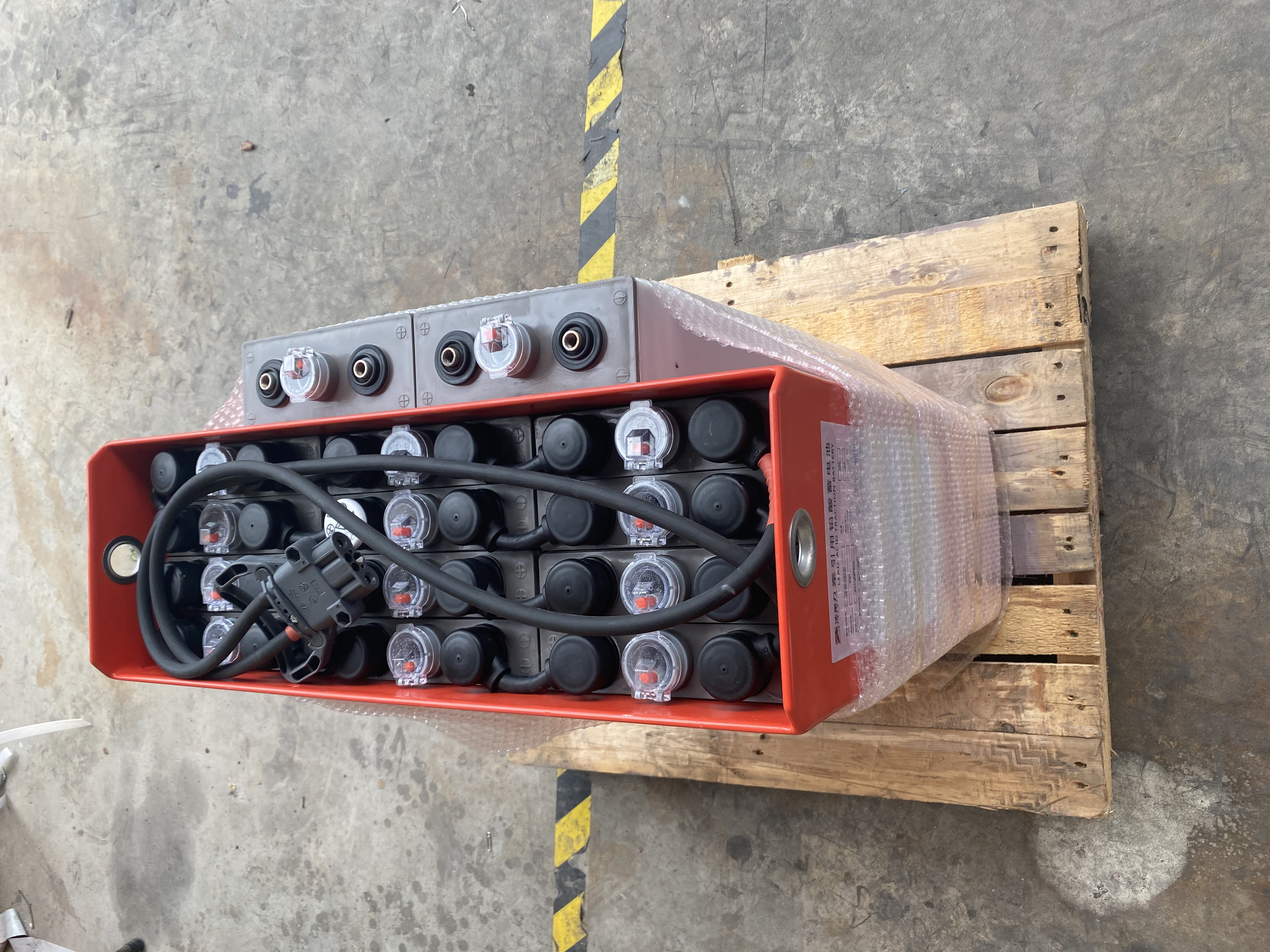 林德T20電動托盤搬運叉車蓄電池 12-2PZS230 24V 230AH 