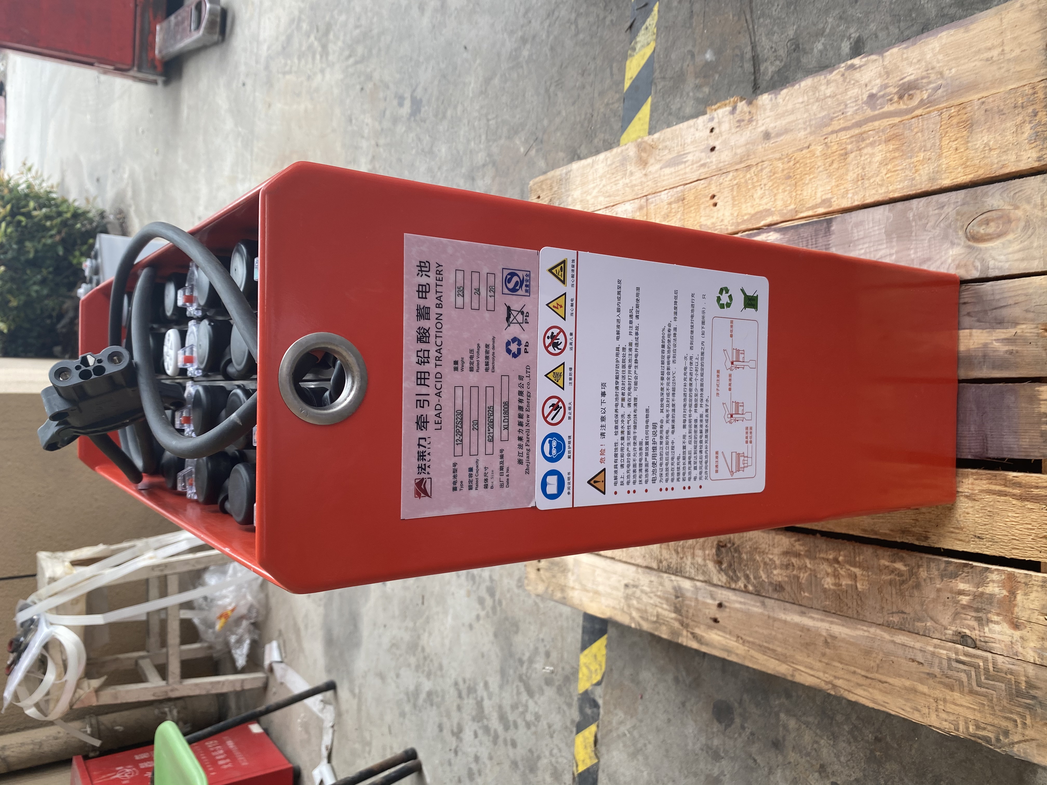 林德T20電動托盤搬運叉車蓄電池 12-2PZS230 24V 230AH 