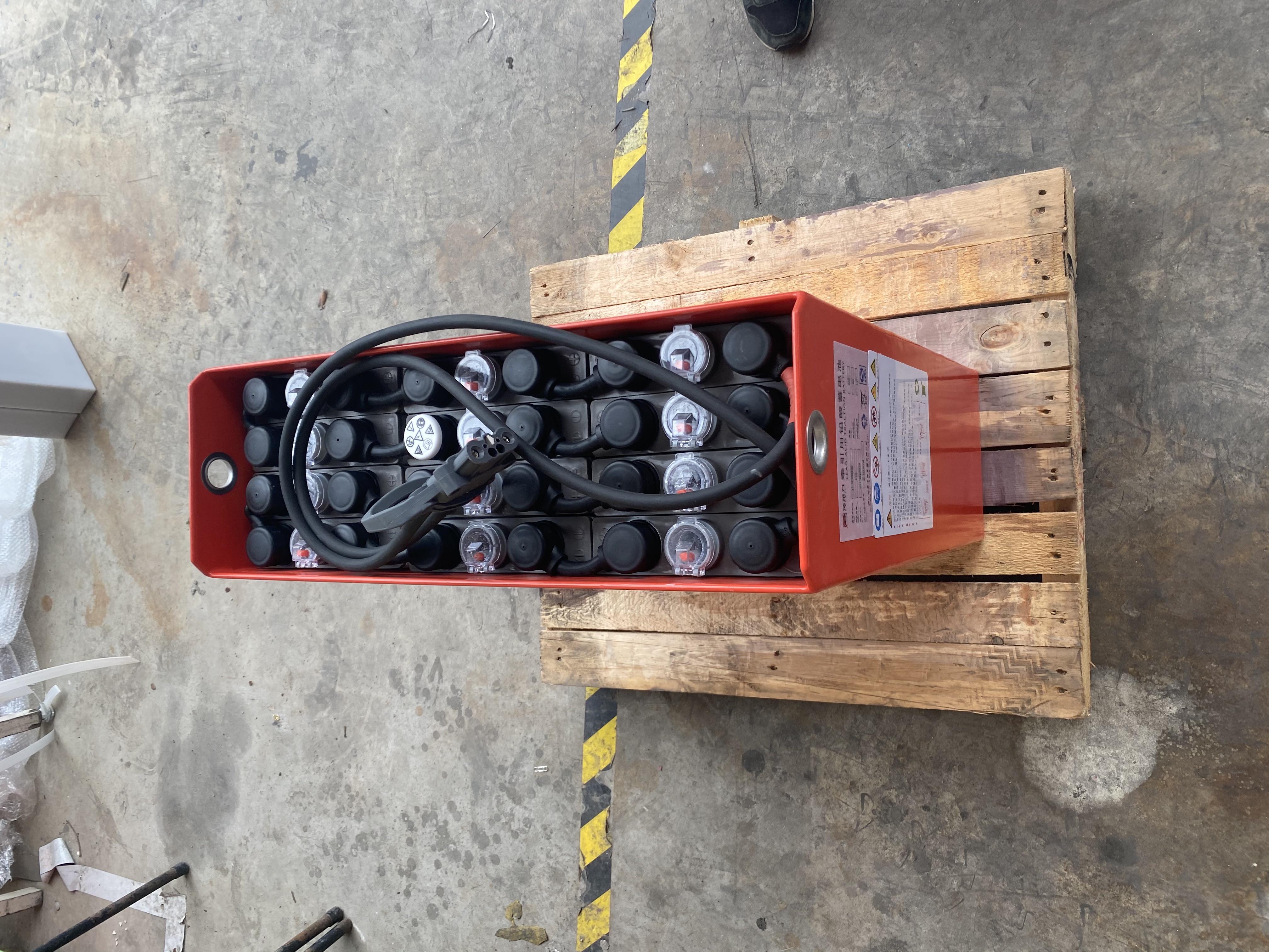 林德T20電動托盤搬運叉車蓄電池 12-2PZS230 24V 230AH 