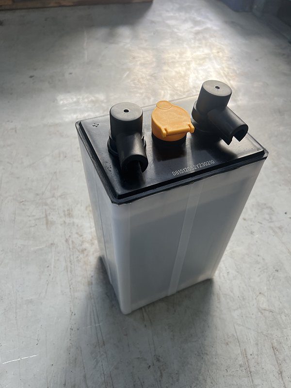 牽引用鉛酸蓄電池 D-250B 2V 250AH 適用于平板車(chē) 軌道車(chē) 牽引車(chē)