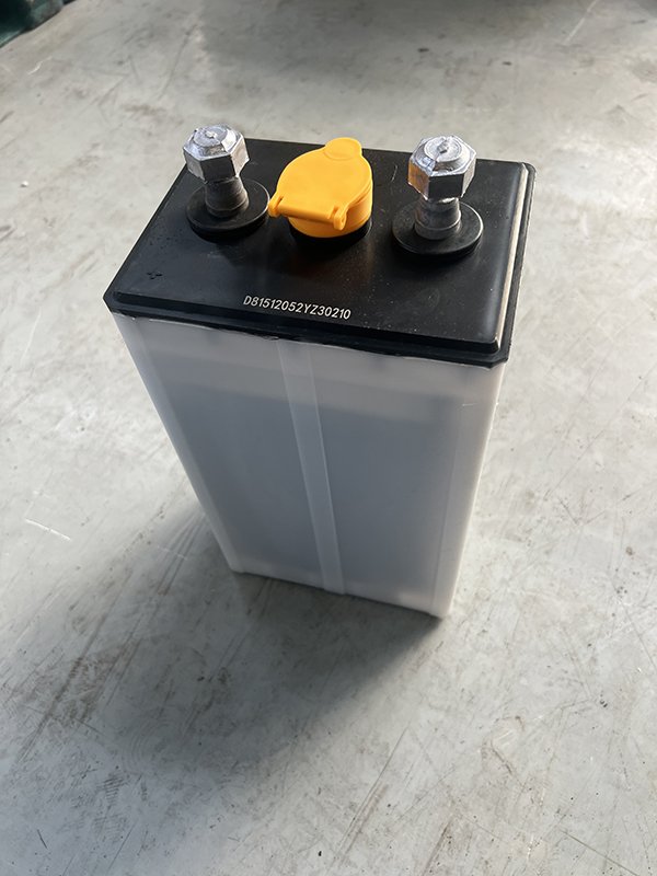 牽引用鉛酸蓄電池 D-250B 2V 250AH 適用于平板車(chē) 軌道車(chē) 牽引車(chē)