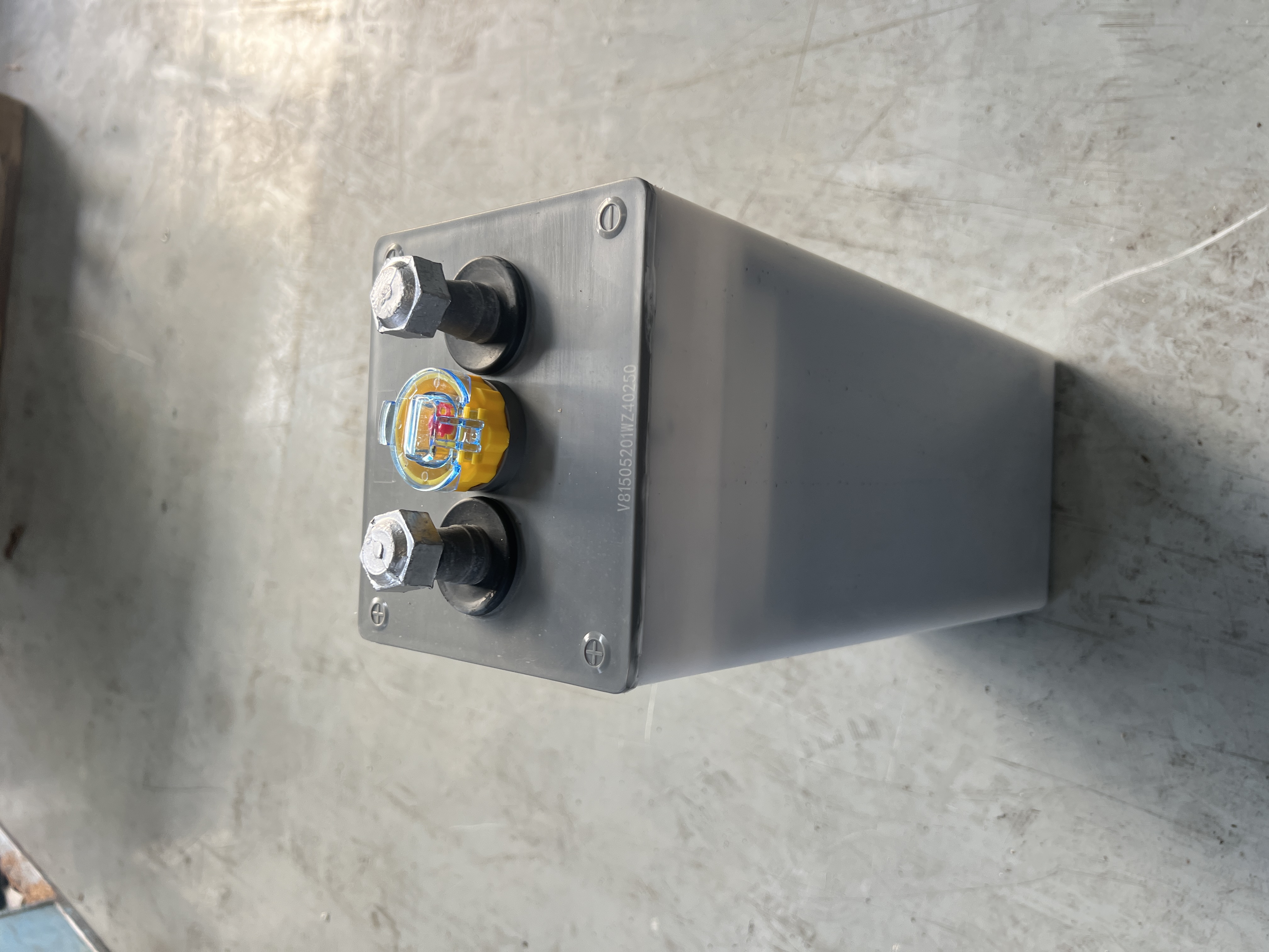 牽引用法萊力鉛酸蓄電池 D-400 2V 400AH 適用于平板車 軌道車 叉車 游船