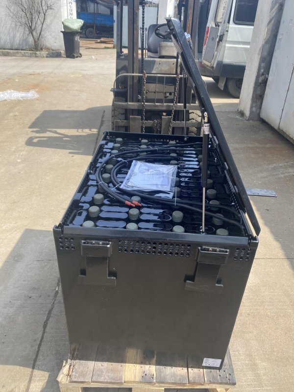 霸特爾 CPDB30型3.0t 鉛酸防爆蓄電池 40-5DB500A-T 80V 500AH 防爆叉車(chē)蓄電池組 