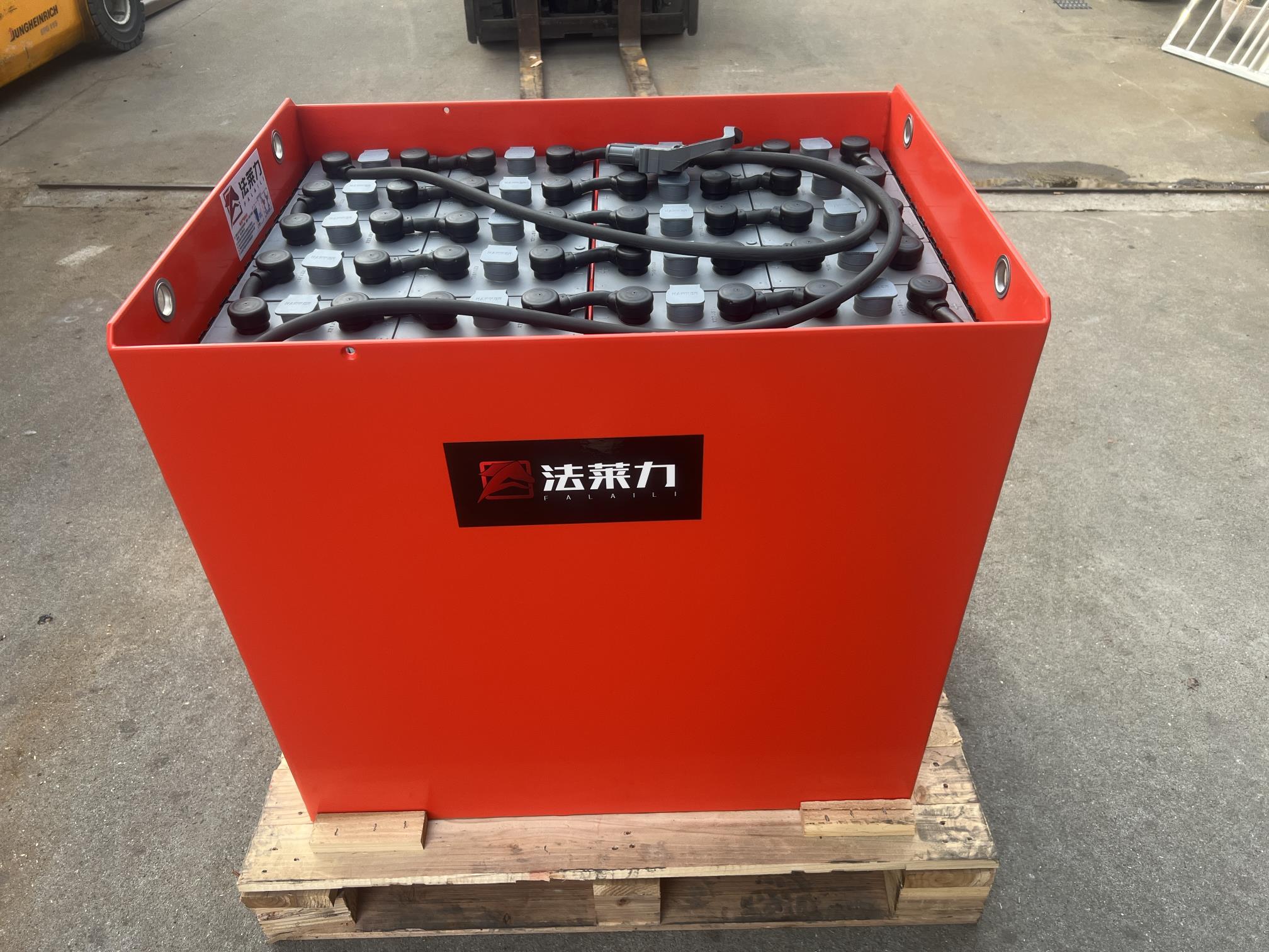 林德叉車(chē) E20 鉛酸蓄電池 24-5PZS700 48V 700AH  林德電動(dòng)叉車(chē)進(jìn)口電瓶