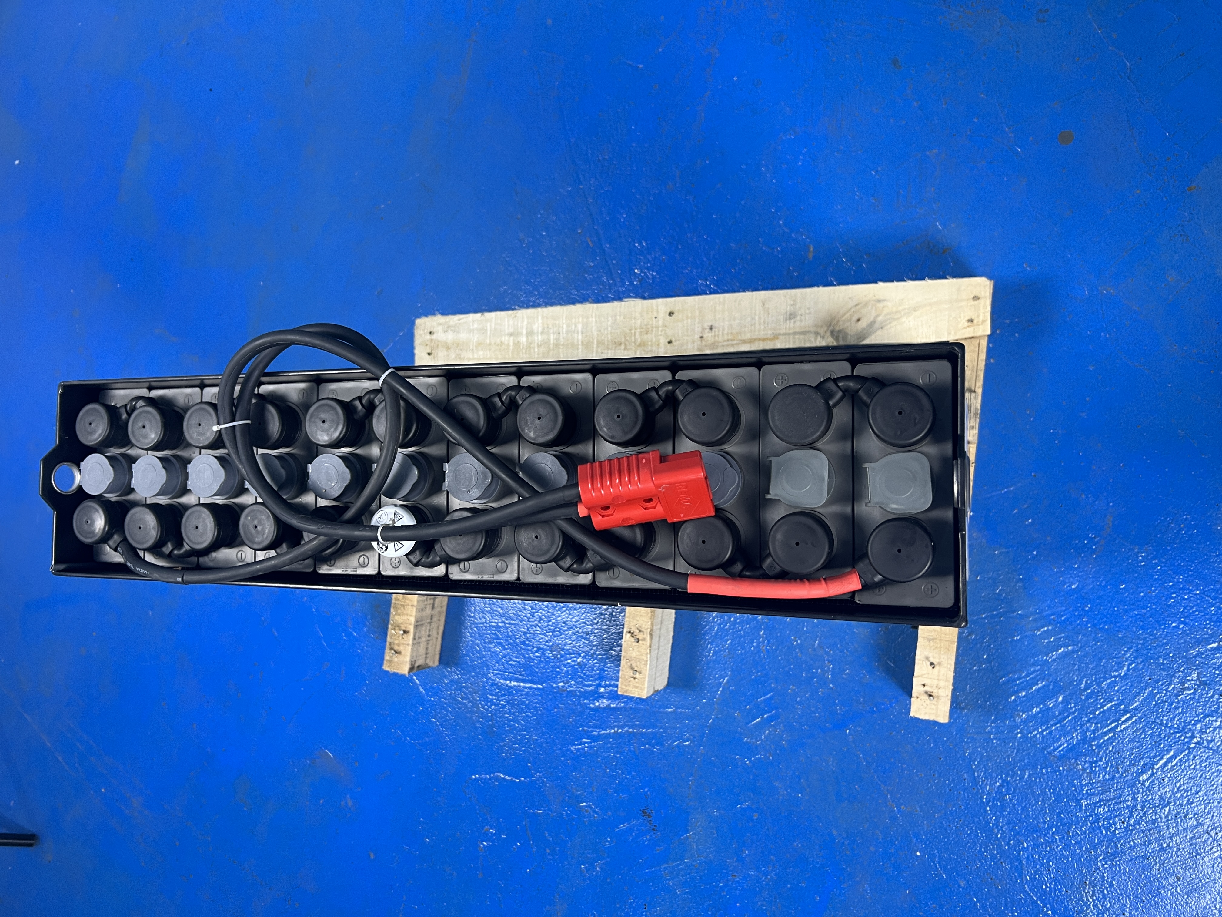 寧波如意托盤搬運車蓄電池 12- 3PZB210 24V 210AH