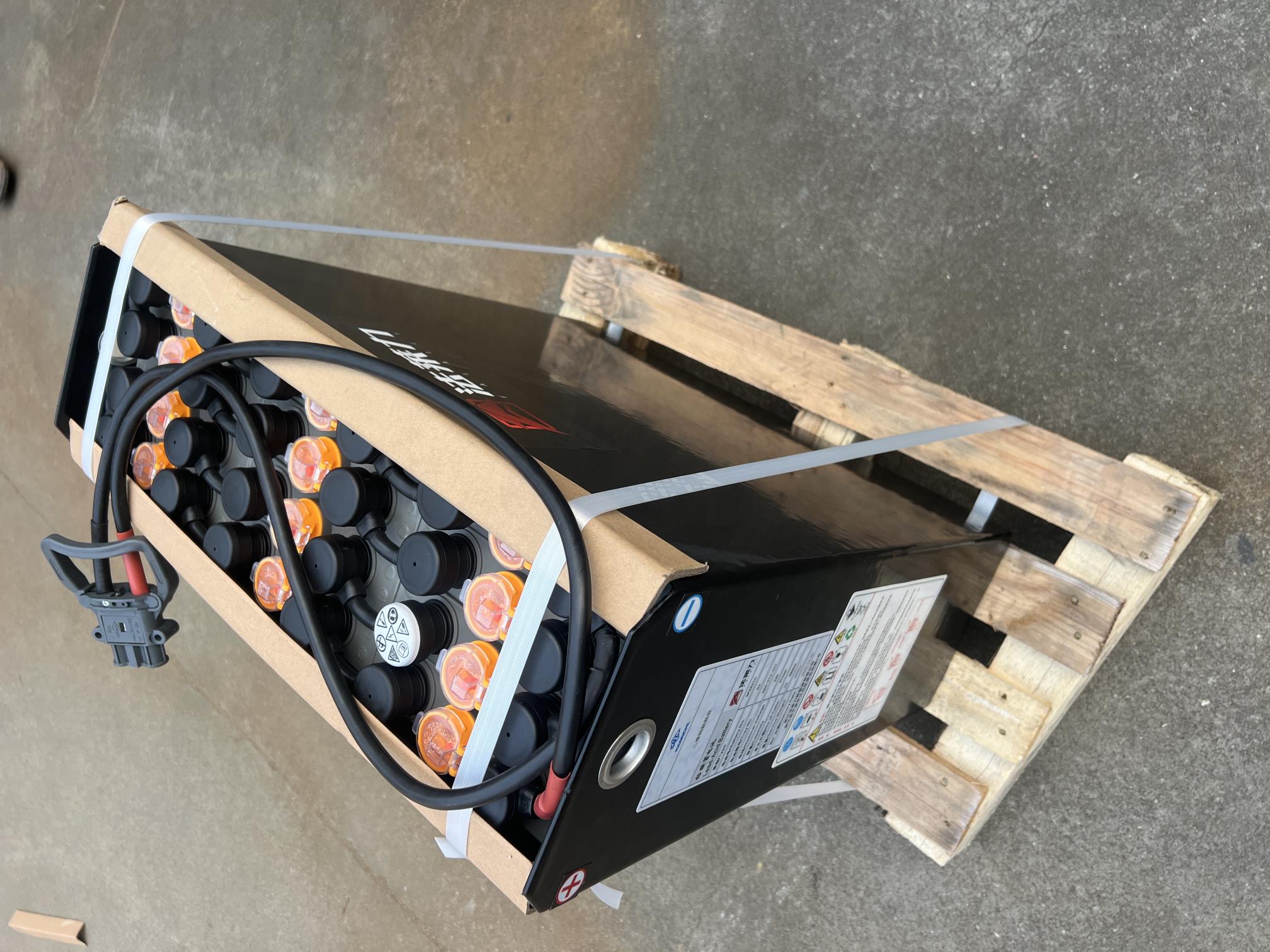 諾力PT20站駕式托盤車叉車蓄電池 12-2PZS210 24V 210AH