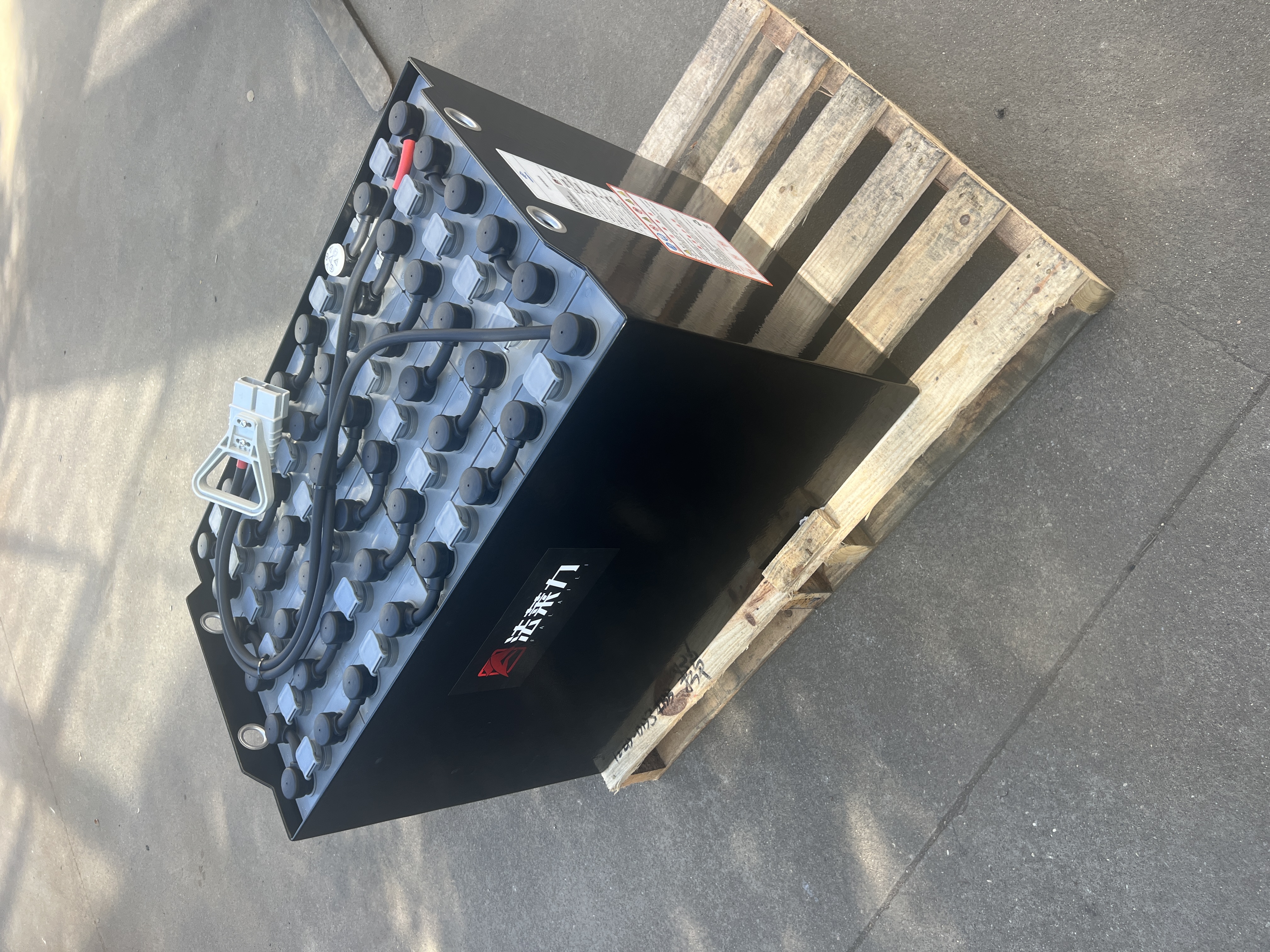 山東中叉電動(dòng)叉車(chē)鉛酸蓄電池組 24-4PZS400 48V 400AH