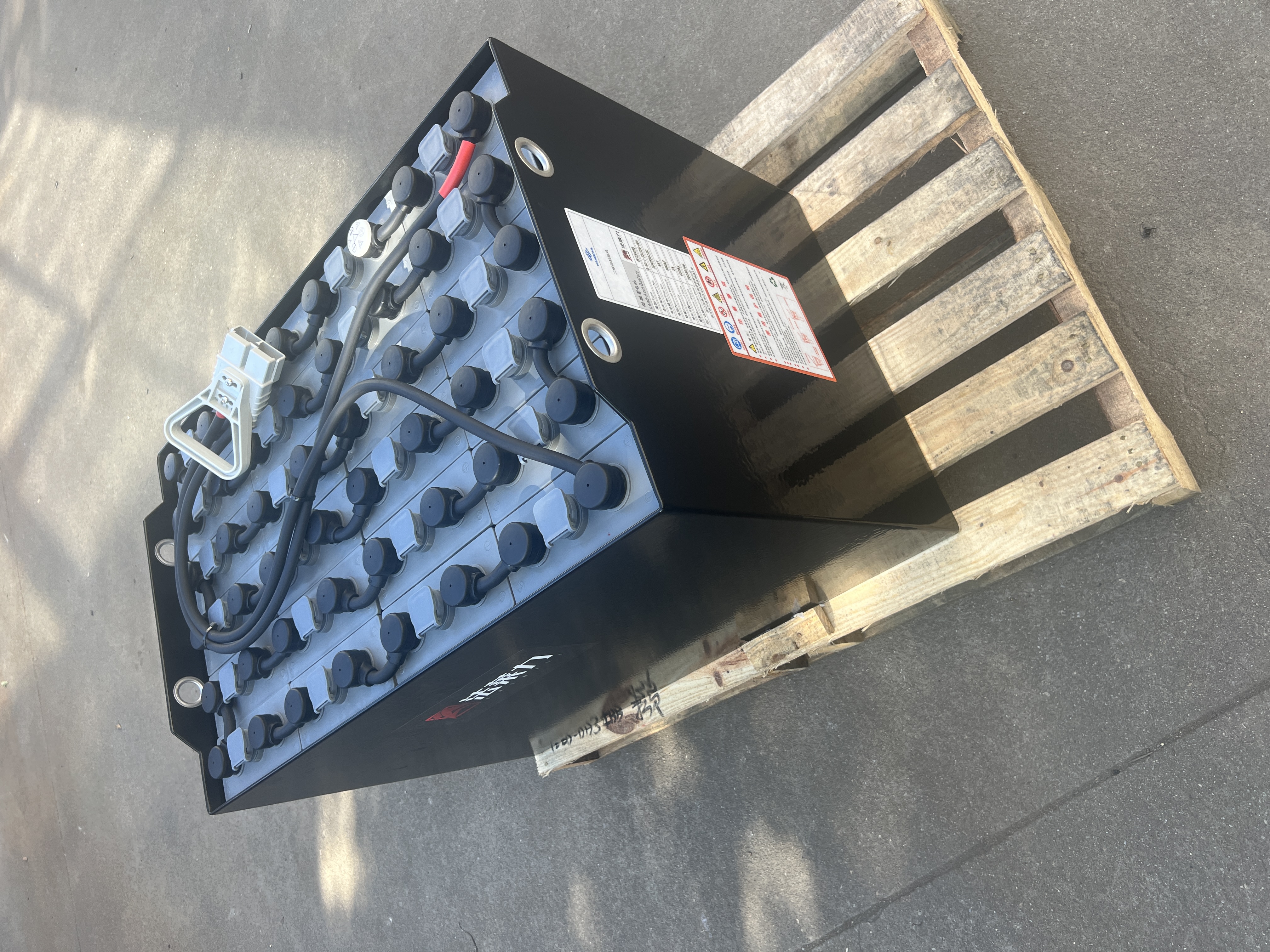 山東中叉電動(dòng)叉車(chē)鉛酸蓄電池組 24-4PZS400 48V 400AH