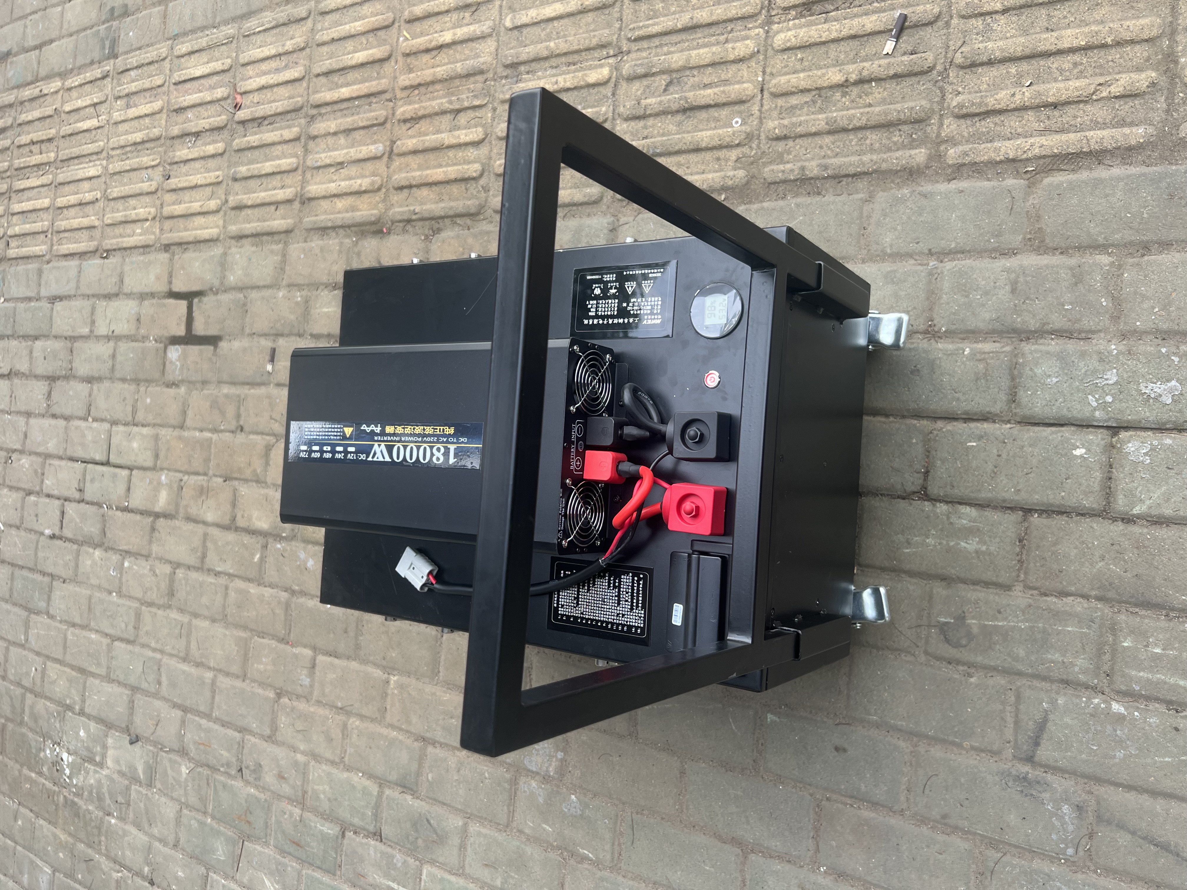 戶外移動(dòng)電源系統(tǒng) 磷酸鐵鋰電池51.2V173AH+3000瓦逆變器 手拉桿式設(shè)計(jì),可用于戶外應(yīng)急工作 戶外移動(dòng)電源系統(tǒng) 磷酸鐵鋰電池51.2V173AH+3000瓦逆變器 手拉桿式設(shè)計(jì),可用于戶外應(yīng)急工作