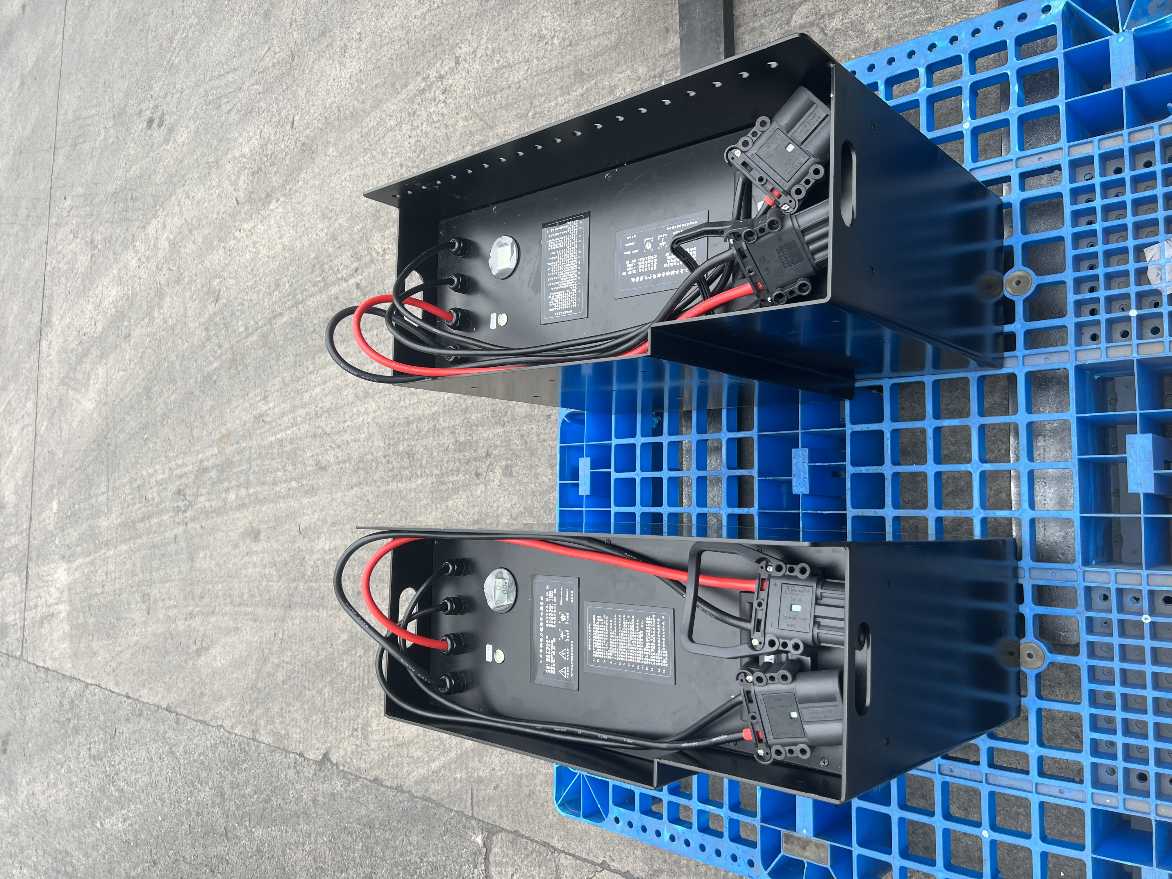 杭叉托盤(pán)堆垛車(chē)CDD10-AC1S磷酸鐵鋰電池25.6V 230AH 杭叉托盤(pán)堆垛車(chē)CDD10-AC1S磷酸鐵鋰電池25.6V 230AH
