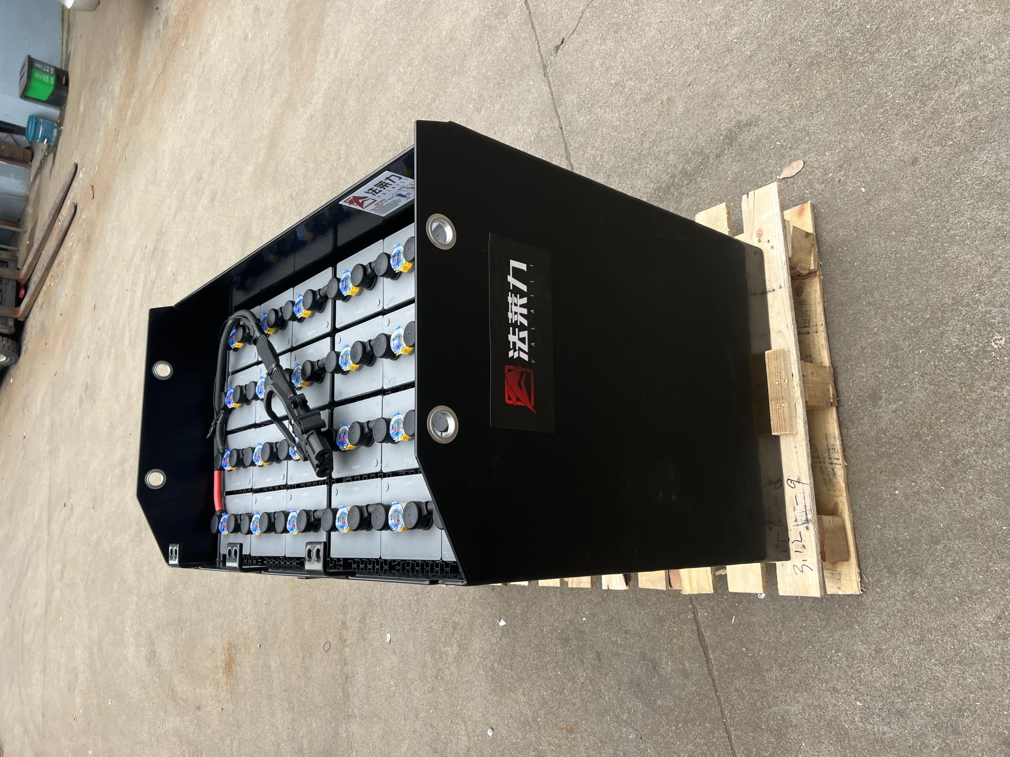 杭叉CPD20/25 A和J系列通用叉車(chē)蓄電池24-7PZB630 48V630AH