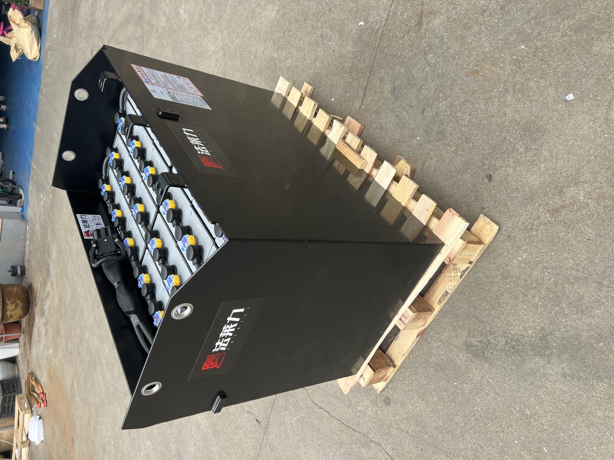 杭叉CPD20/25 A和J系列通用叉車(chē)蓄電池24-7PZB630 48V630AH