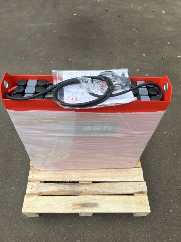 林德L10 L2堆高車(chē)叉車(chē)蓄電池 12-2PZB190 24V 190AH